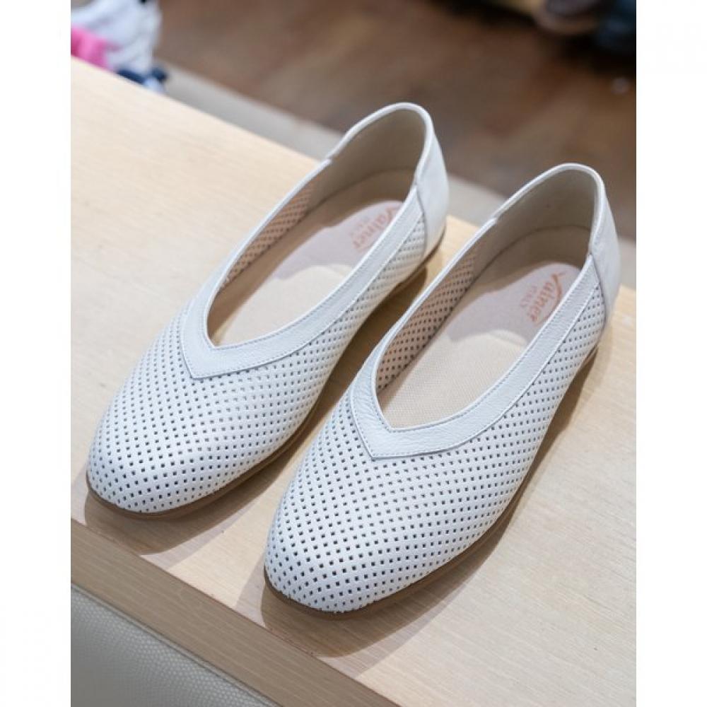 Vainer Ivory Women S Comfort ShoeS Summer 082a Ivory/250
Vainer Ivory Women S Comfort ShoeS Summer 082a Ivory/250