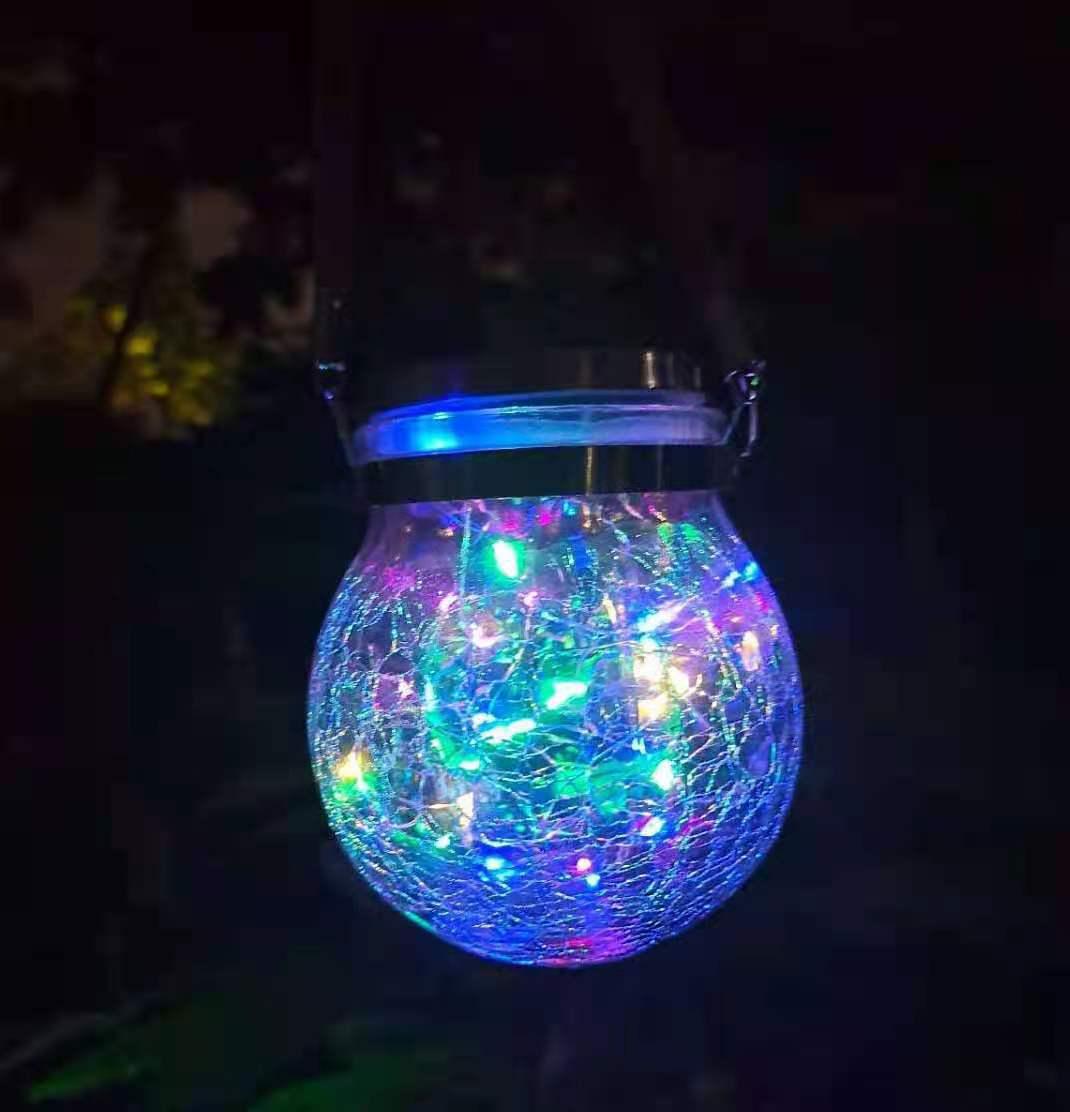 Solar-Powered Glass Crackle Hanging Garden Light – Creative Christmas Mason Jar Decoration
Solar-Powered Glass Crackle Hanging Garden Light – Creative Christmas Mason Jar Decoration