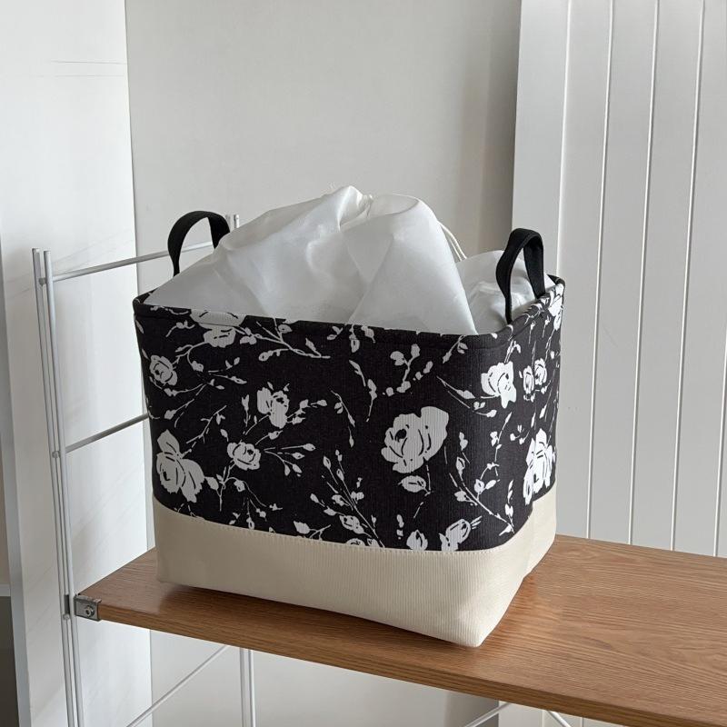 1pc Clothing Storage Box Household Fabric Clothing Cabinet Sorting Basket Large-capacity Quilt Moving Packing Bag Modern Simple 40X30X30CM
1pc Clothing Storage Box Household Fabric Clothing Cabinet Sorting Basket Large-capacity Quilt Moving Packing Bag Modern Simple 40X30X30CM