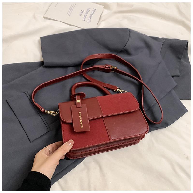 Сумка высокого класса женская новая модная универсальная нишевого дизайна текстурная сумка-мессенджер рабочая маленькая сумка красный
Сумка высокого класса женская новая модная универсальная нишевого дизайна текстурная сумка-мессенджер рабочая маленькая сумка красный