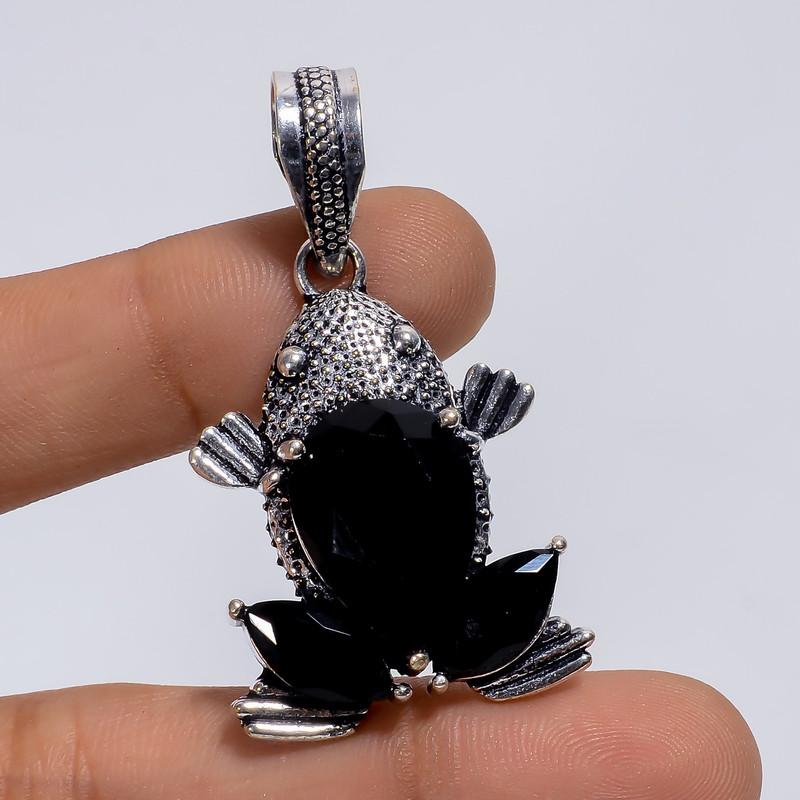 Fabulous Top Grade Qualite 100% Natural Black Onyx Pear Shape Ethnic Style Handmade Jewelry 925 Steling Silver Plated Pendant 1.8 WSJ-5066 1.8
Fabulous Top Grade Qualite 100% Natural Black Onyx Pear Shape Ethnic Style Handmade Jewelry 925 Steling Silver Plated Pendant 1.8 WSJ-5066 1.8