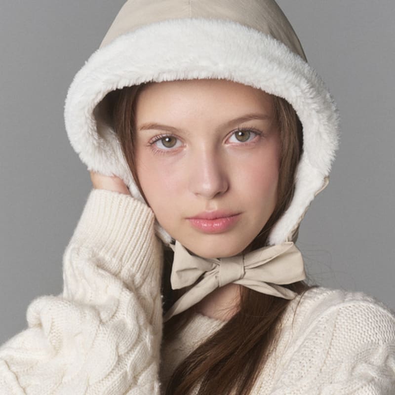 Шляпа-капор Anaka с мягкой подкладкой из коллекции Green Label WHITE SANDS (3 цвета) BLACK_Free
Шляпа-капор Anaka с мягкой подкладкой из коллекции Green Label WHITE SANDS (3 цвета) BLACK_Free