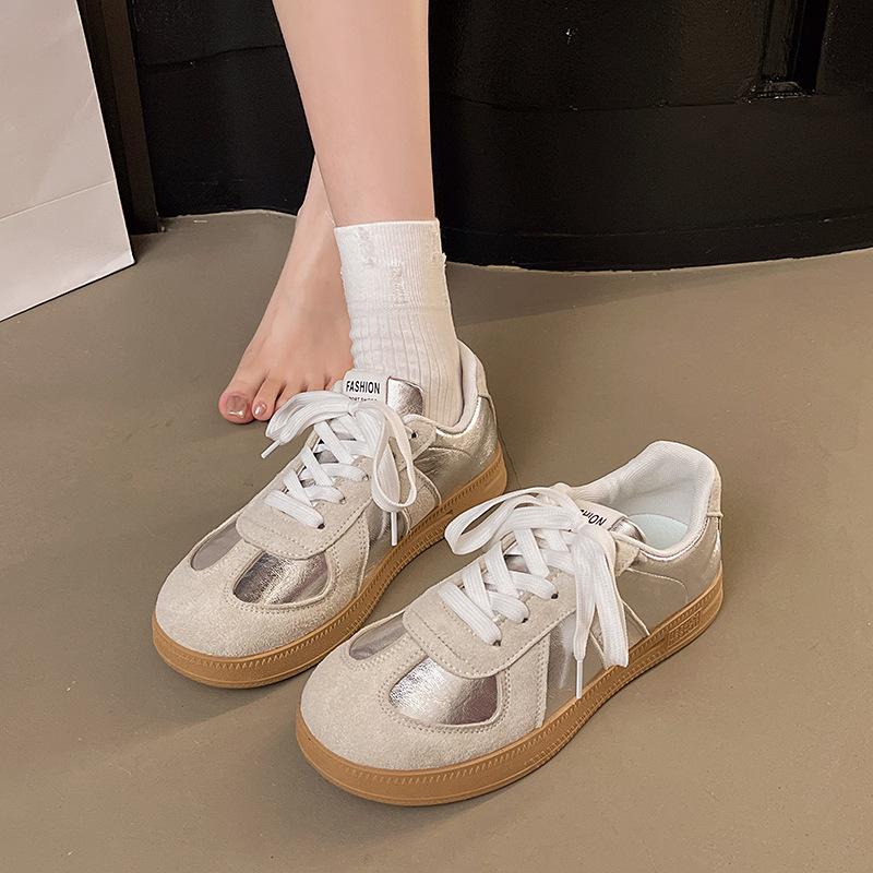 Little white shoes women s 2025 spring new fashion breathable trendy shoes casual sports board shoes street shooting casual single shoes 40 срібний
Little white shoes women s 2025 spring new fashion breathable trendy shoes casual sports board shoes street shooting casual single shoes 40 срібний