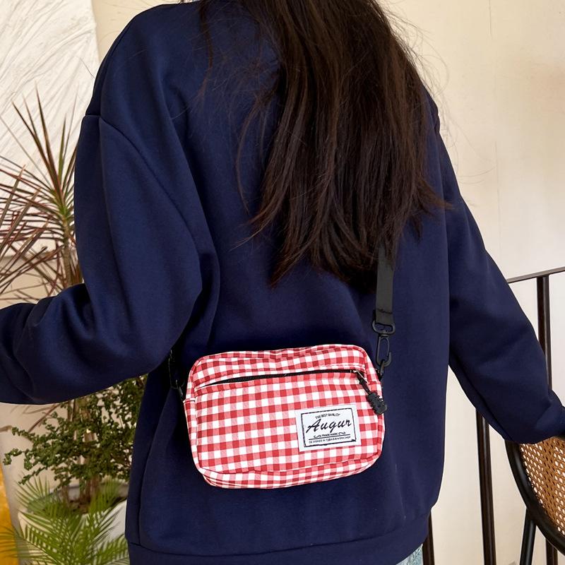225 plaid large-capacity new trend nylon fashion simple trend single shoulder crossbody women s small square bag
225 plaid large-capacity new trend nylon fashion simple trend single shoulder crossbody women s small square bag