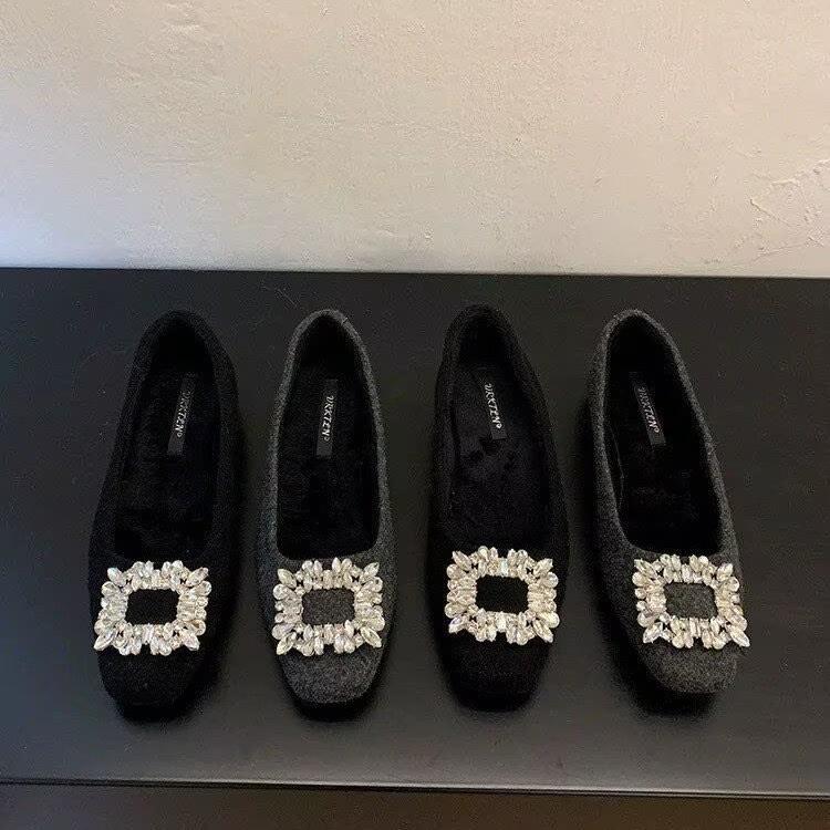 Evening wind rhinestone Mary Jane shoes one pedal fluffy shoes plush warm flat cotton single shoes 40 чорний
Evening wind rhinestone Mary Jane shoes one pedal fluffy shoes plush warm flat cotton single shoes 40 чорний