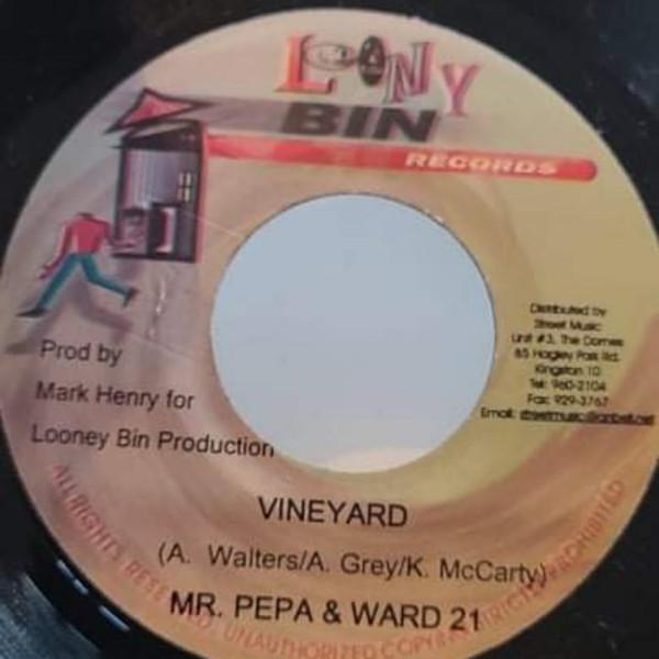 7inch Record MR. PEPPA, WARD 21 - Vineyard NONE Loony Bin Recor Jamaica Reggae, Ska & Dub Used
7inch Record MR. PEPPA, WARD 21 - Vineyard NONE Loony Bin Recor Jamaica Reggae, Ska & Dub Used