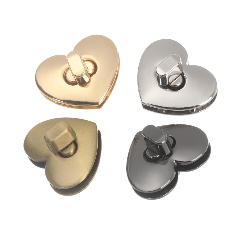 High Quality Metal Twist Locks Closure Bag Parts Purse Luggage Hardware Turn Lock Durable Clasp Bronze-Style 2-3.2x2.6cm
High Quality Metal Twist Locks Closure Bag Parts Purse Luggage Hardware Turn Lock Durable Clasp Bronze-Style 2-3.2x2.6cm
