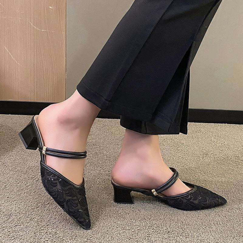 Pointed thick heel shoes bag head slippers women s summer new large size 43 mesh breathable high heel slippers women 43 чорний
Pointed thick heel shoes bag head slippers women s summer new large size 43 mesh breathable high heel slippers women 43 чорний