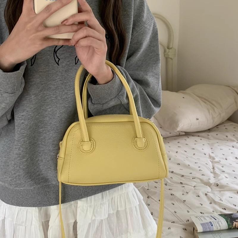 Маленькая квадратная сумка Niche, женские сумки через плечо, новая фактура, ручная сумка в корейском стиле, модная универсальная сумка через плечо для отдыха на открытом воздухе
Маленькая квадратная сумка Niche, женские сумки через плечо, новая фактура, ручная сумка в корейском стиле, модная универсальная сумка через плечо для отдыха на открытом воздухе