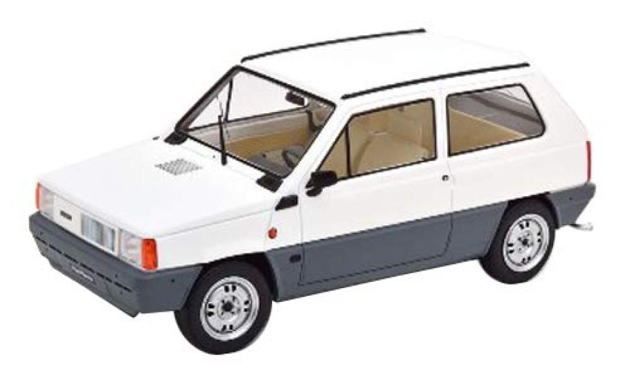 KK scale Fiat Panda 45 MK1 1980 white finished product 1/18 белый
KK scale Fiat Panda 45 MK1 1980 white finished product 1/18 белый