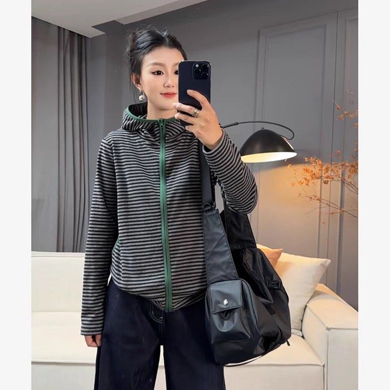 Модная полосатая куртка с капюшоном для женщин, корейская свободная повседневная универсальная толстовка L зелёный
Модная полосатая куртка с капюшоном для женщин, корейская свободная повседневная универсальная толстовка L зелёный