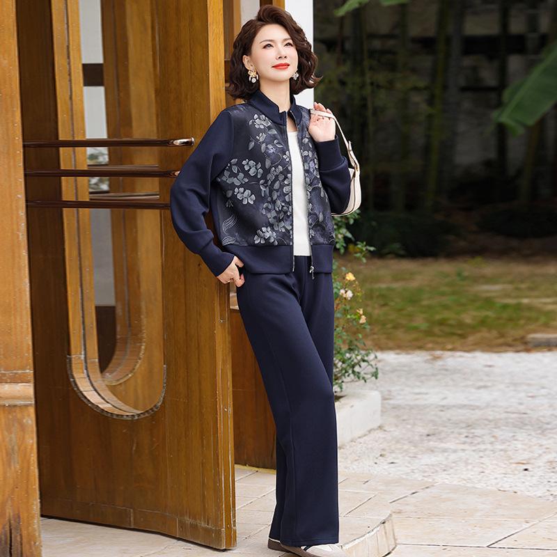 Fashionable Sportswear Set for Middle-Aged and Elderly Women – Casual Cardigan & Long Pants, Perfect for Spring and Autumn. 2XL (for 110-125 jin)
Fashionable Sportswear Set for Middle-Aged and Elderly Women – Casual Cardigan & Long Pants, Perfect for Spring and Autumn. 2XL (for 110-125 jin)