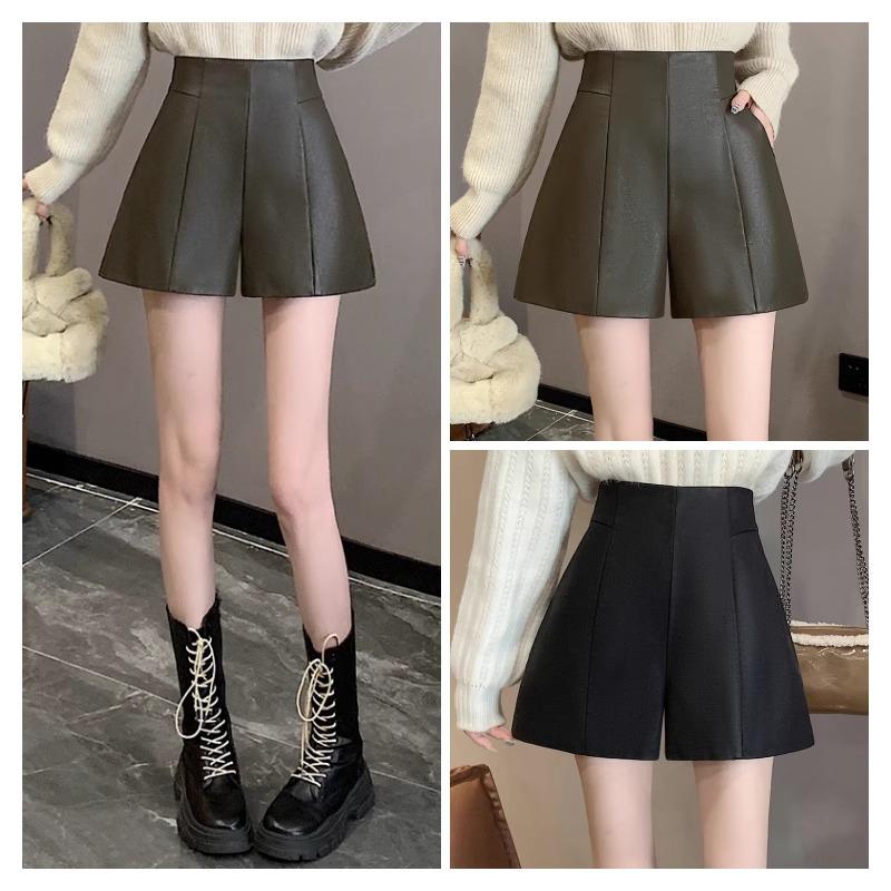 2023 High Waist A-Line PU Leather Shorts for Women - Autumn/Winter Fashion, Korean Style, Slimming Wide-Leg Boot Pants Medium
2023 High Waist A-Line PU Leather Shorts for Women - Autumn/Winter Fashion, Korean Style, Slimming Wide-Leg Boot Pants Medium
