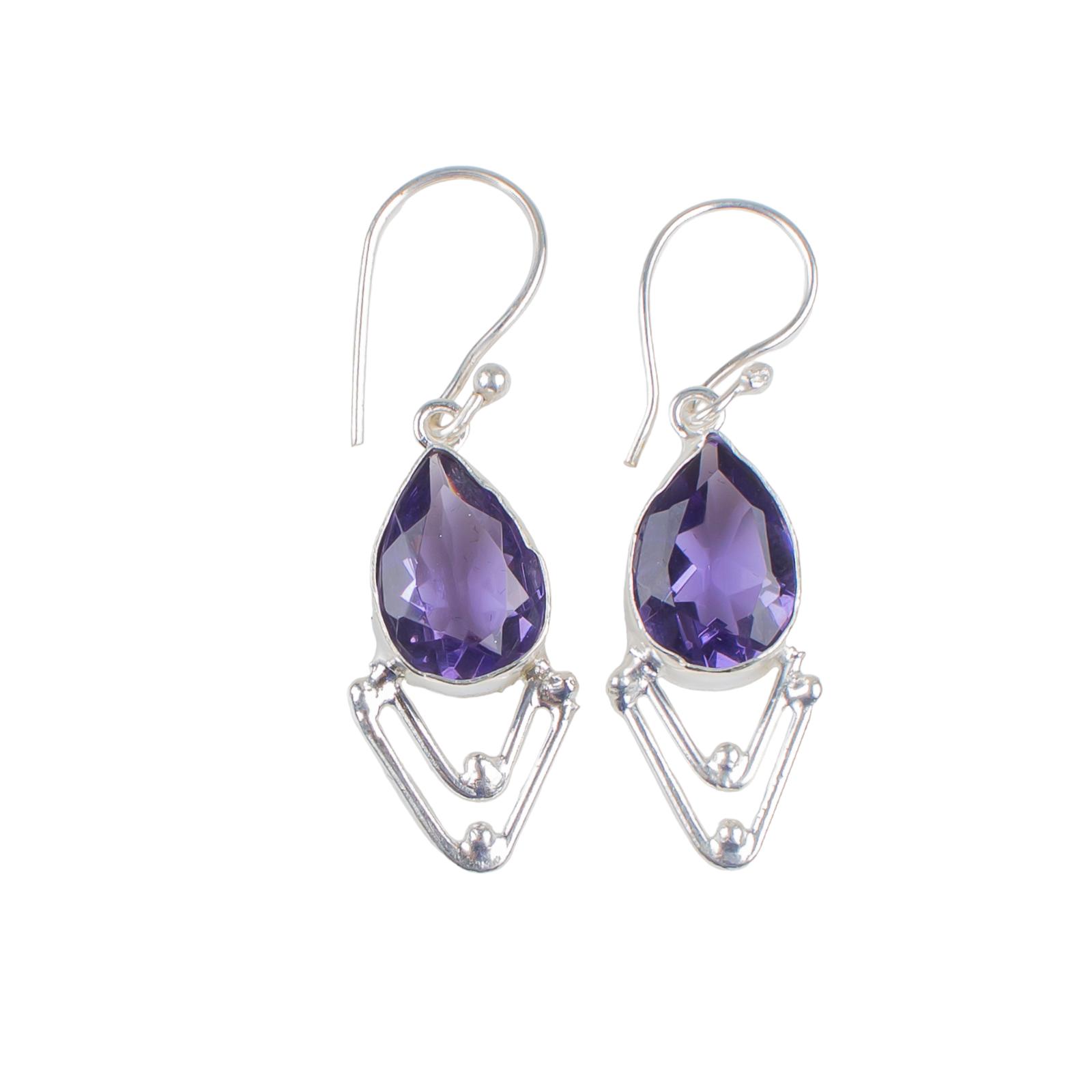 Authantic Iolite Gemstone 925 Sterling Silver Artisan Jewelry Earrings For Her EE-39-7
Authantic Iolite Gemstone 925 Sterling Silver Artisan Jewelry Earrings For Her EE-39-7
