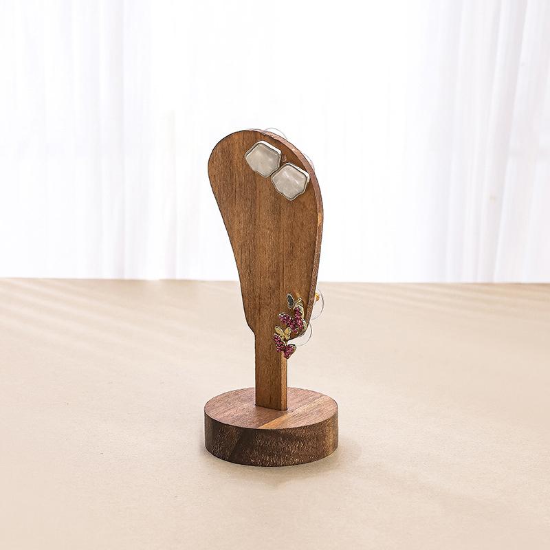 1Pcs Wood Ear Shaped Jewelry Earring Holder Display Stand Ear-Shaped Ear Clip Stud Suitable For Jewelry Earrings
1Pcs Wood Ear Shaped Jewelry Earring Holder Display Stand Ear-Shaped Ear Clip Stud Suitable For Jewelry Earrings