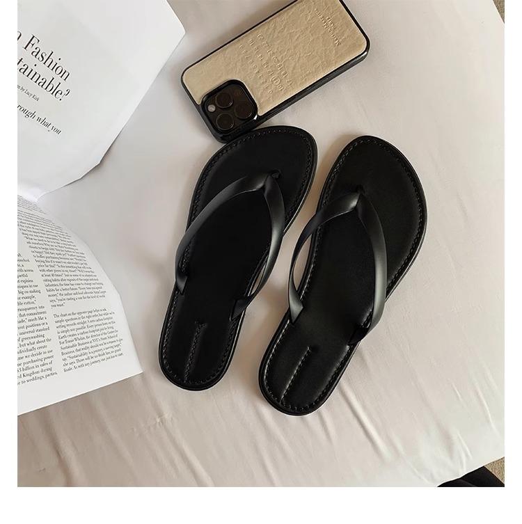 French simple flip-flops female summer wear fairy style clip toe slippers comfortable leisure vacation beach sandals 41 чорний
French simple flip-flops female summer wear fairy style clip toe slippers comfortable leisure vacation beach sandals 41 чорний