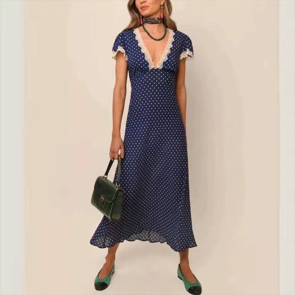 Сексуальное платье с глубоким V-образным вырезом, длинной юбкой, в горошек, со вставками из кружева S темно-синий
Сексуальное платье с глубоким V-образным вырезом, длинной юбкой, в горошек, со вставками из кружева S темно-синий