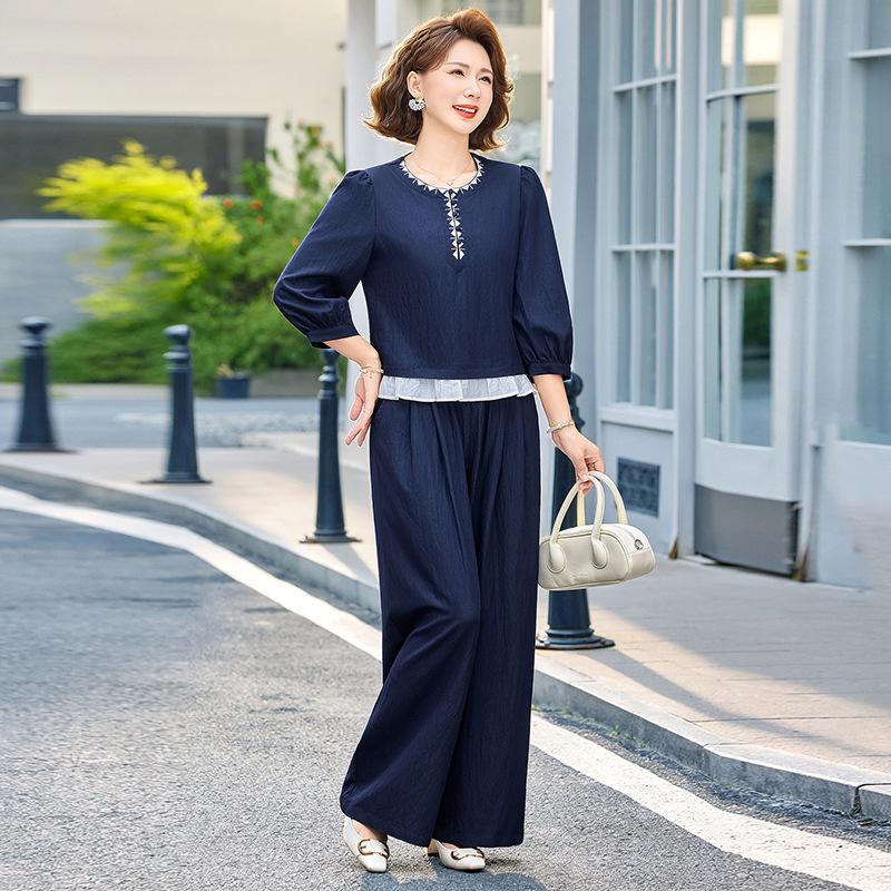 Elegant Summer Casual Suit for Women: Loose Two-Piece Set with Mid-Sleeves, Perfect for Women Aged 40 and Above. XL (95-110 jin)
Elegant Summer Casual Suit for Women: Loose Two-Piece Set with Mid-Sleeves, Perfect for Women Aged 40 and Above. XL (95-110 jin)