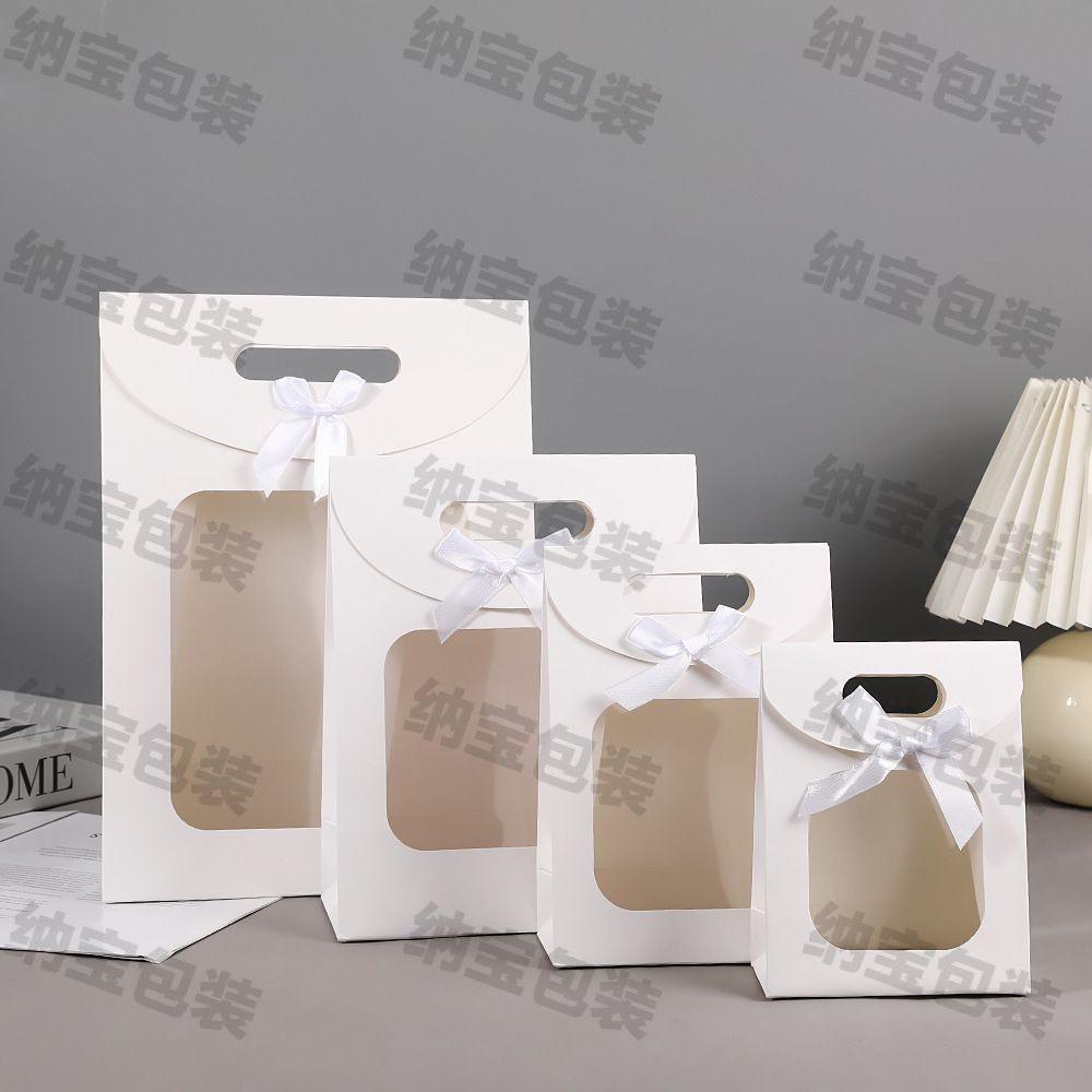 Luxury Small Polka Dot Gift Bag with Bow Decoration
Luxury Small Polka Dot Gift Bag with Bow Decoration