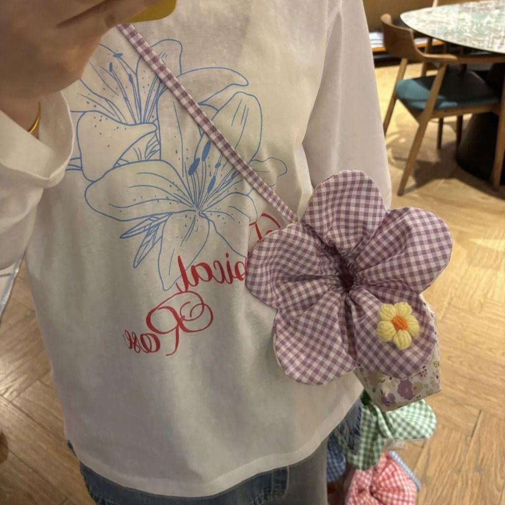 Korean Style Flower Drawstring Bag Bundle Pocket Small Crossbody Bag Literary Phone Bag Vacation
Korean Style Flower Drawstring Bag Bundle Pocket Small Crossbody Bag Literary Phone Bag Vacation