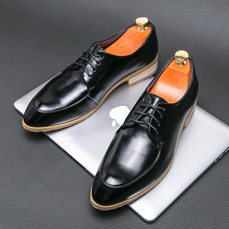 Large size autumn casual shoes men s gouging lazy shoes trendy hairstylist wedding shoes white pointed leather shoes 46 білий
Large size autumn casual shoes men s gouging lazy shoes trendy hairstylist wedding shoes white pointed leather shoes 46 білий
