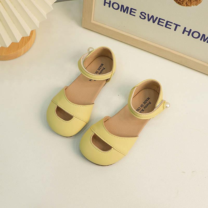 Детские летние сандалии, однотонные туфли принцессы с вырезами для девочек, модные элегантные детские повседневные свадебные туфли на плоской подошве с жемчугом 34 жёлтый
Детские летние сандалии, однотонные туфли принцессы с вырезами для девочек, модные элегантные детские повседневные свадебные туфли на плоской подошве с жемчугом 34 жёлтый