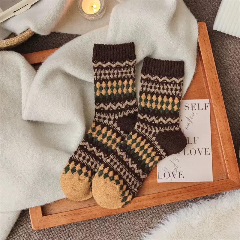 Winter Thickened Wool Socks Children S Coffee-Green Contrasting Color Forest Mid-Tube Stacking Socks Xiaohongshu Explosive Tide Socks One size fits all
Winter Thickened Wool Socks Children S Coffee-Green Contrasting Color Forest Mid-Tube Stacking Socks Xiaohongshu Explosive Tide Socks One size fits all