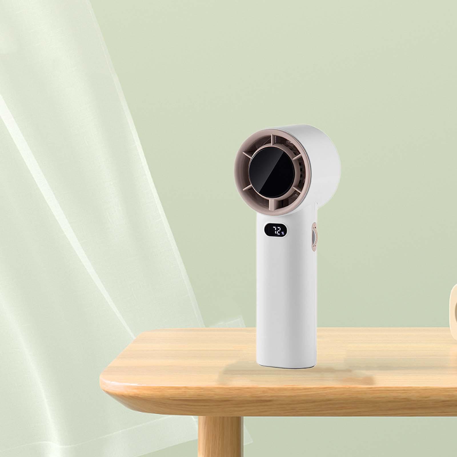 Портативный персональный вентилятор карманный вентилятор цифровой дисплей регулируемая скорость ручной вентилятор для улицы в помещении дома спальни путешествия кухня белый
Портативный персональный вентилятор карманный вентилятор цифровой дисплей регулируемая скорость ручной вентилятор для улицы в помещении дома спальни путешествия кухня белый