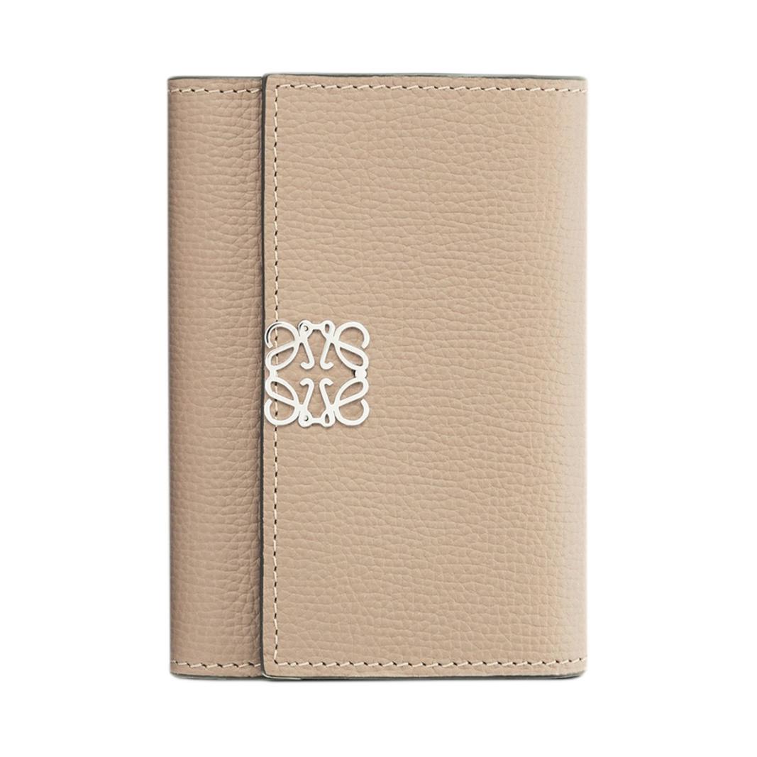 Loewe Anagram Vertical Logo Grain Calfskin Wallet Women wallet Beige C821S33X12-2150 Basic Set (Bag+Dust Bag)
Loewe Anagram Vertical Logo Grain Calfskin Wallet Women wallet Beige C821S33X12-2150 Basic Set (Bag+Dust Bag)