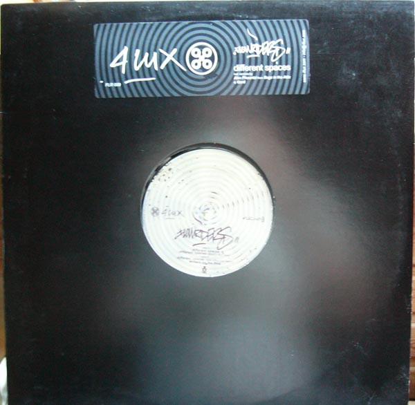 12inch Record FLOWRIDERS - Different Spaces Remixes FLR009 4 Lux 2003 Netherland Dance & Electronica Used
12inch Record FLOWRIDERS - Different Spaces Remixes FLR009 4 Lux 2003 Netherland Dance & Electronica Used