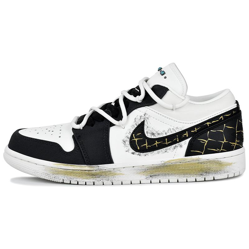 Jordan Air Jordan 1 Lightweight Low top Vintage Basketball Shoes Men s Black White Gold IO2242-101(Team96-) 41
Jordan Air Jordan 1 Lightweight Low top Vintage Basketball Shoes Men s Black White Gold IO2242-101(Team96-) 41