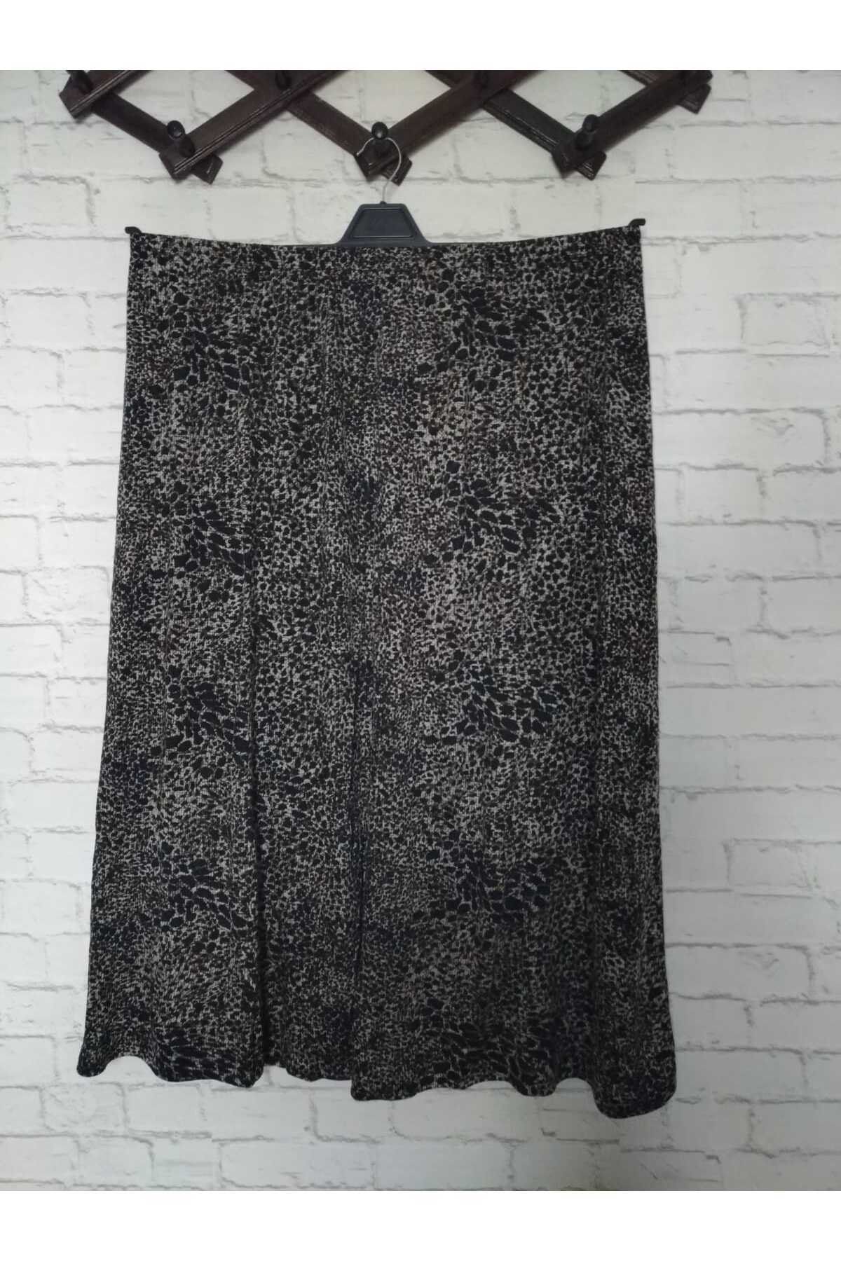 Women s Style Big Size Skirt Leopard Pattern, Woven Fabric, Non-Lycra, Pieced, Elastic Waist, Downward Expanding Model, Skirt XL/2XL
Women s Style Big Size Skirt Leopard Pattern, Woven Fabric, Non-Lycra, Pieced, Elastic Waist, Downward Expanding Model, Skirt XL/2XL