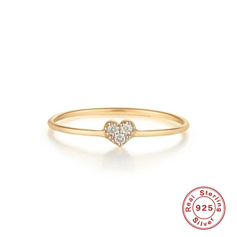 S925 Стерлинговое Серебро Подарок на Фестиваль Циси Тонкое Кольцо Любви с Глянцевым Листом и Бриллиантовой Дорожкой Тонкое Кольцо в Стиле Agete No.6
S925 Стерлинговое Серебро Подарок на Фестиваль Циси Тонкое Кольцо Любви с Глянцевым Листом и Бриллиантовой Дорожкой Тонкое Кольцо в Стиле Agete No.6