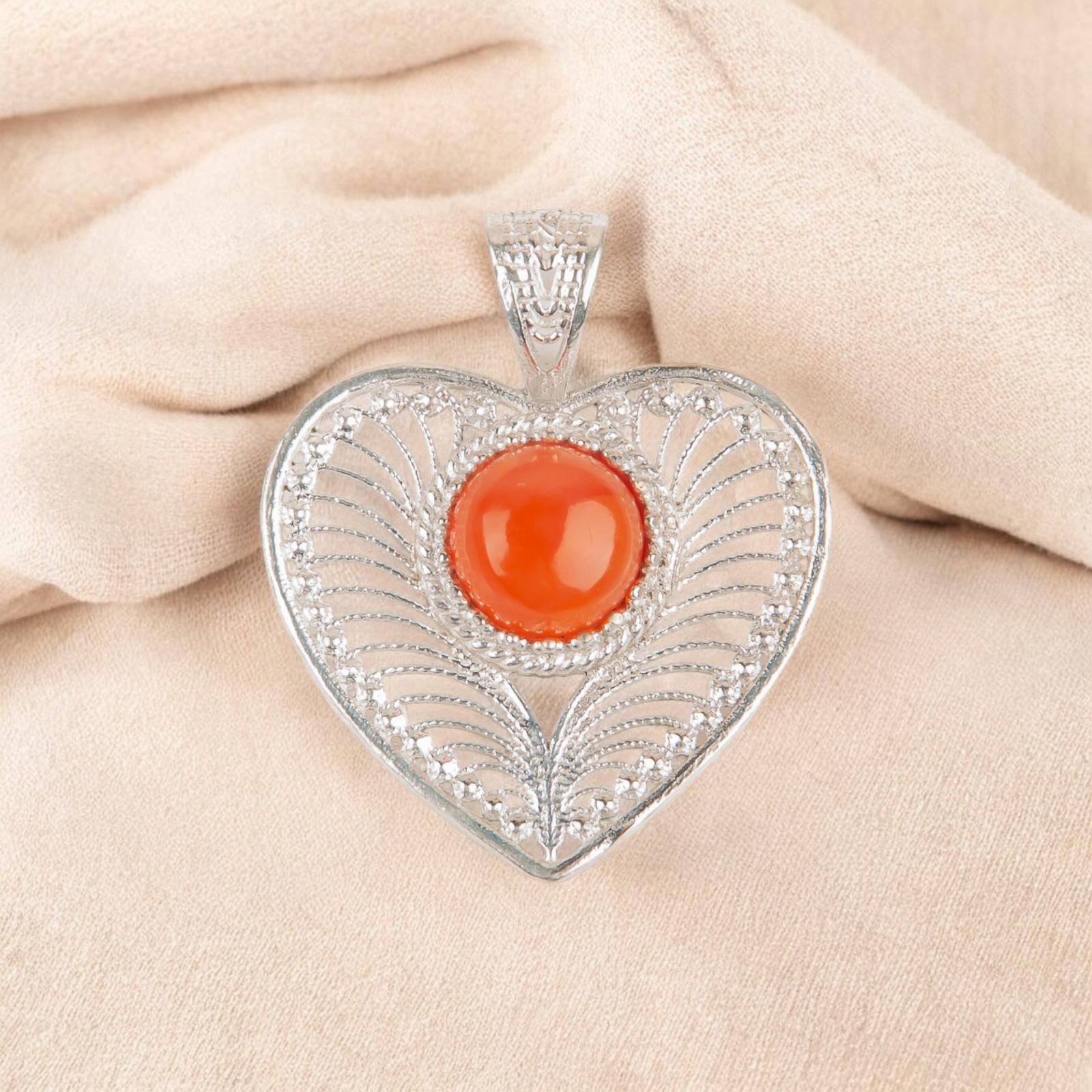 Carnelian Gemstone 925 Sterling Silver Jewelry Handmade Pendant 1.4 For Women CP-15-32
Carnelian Gemstone 925 Sterling Silver Jewelry Handmade Pendant 1.4 For Women CP-15-32