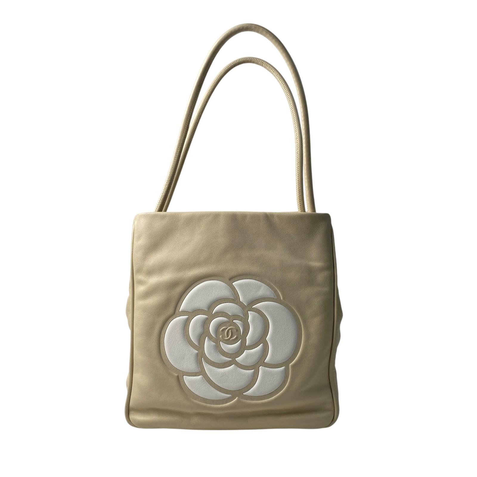 Used CHANELTote Bag Ivory leather Women
Used CHANELTote Bag Ivory leather Women