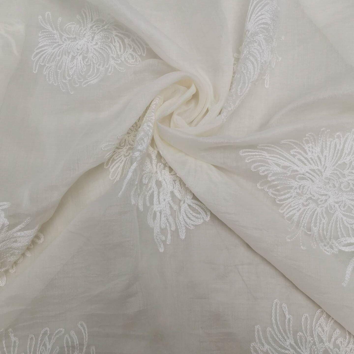 Breathable and soft embroidered fabric suitable for wedding dresses evening gowns and diy handcrafted clothing fabrics 1.3M&1.5M
Breathable and soft embroidered fabric suitable for wedding dresses evening gowns and diy handcrafted clothing fabrics 1.3M&1.5M