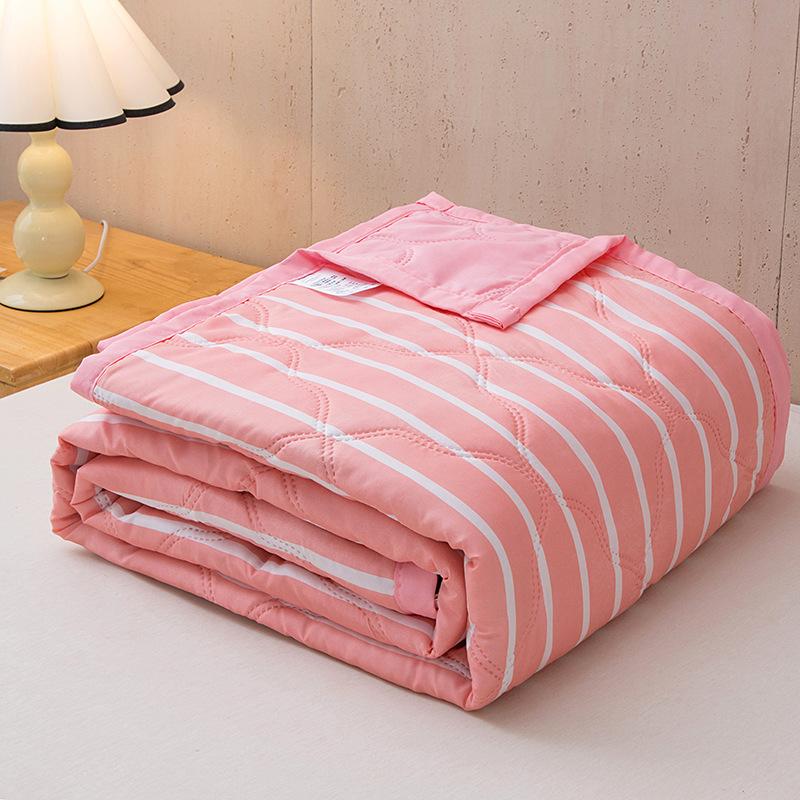 Washed Cotton Summer Quilt - Lightweight Breathable Machine Washable 100*150CM
Washed Cotton Summer Quilt - Lightweight Breathable Machine Washable 100*150CM