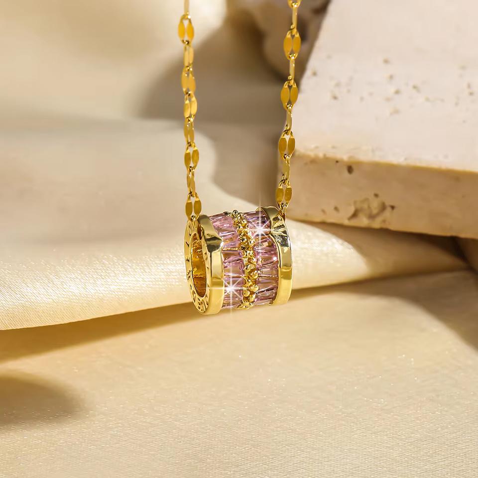 ZAKOL Stainless Steel Round Pendant Necklace For Women Girls Korea Style Beautiful Gold Color Metal Crystal Jewelry On Neck розовый
ZAKOL Stainless Steel Round Pendant Necklace For Women Girls Korea Style Beautiful Gold Color Metal Crystal Jewelry On Neck розовый