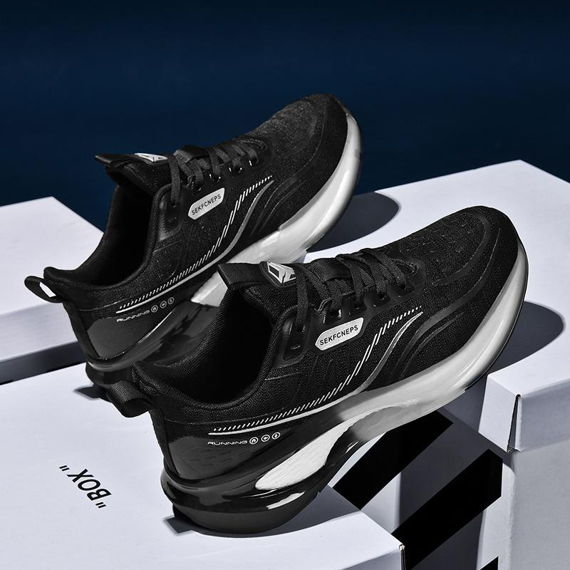 2025 summer new sports shoes running shoes couple lightweight men s and women s breathable running shoes 45
2025 summer new sports shoes running shoes couple lightweight men s and women s breathable running shoes 45