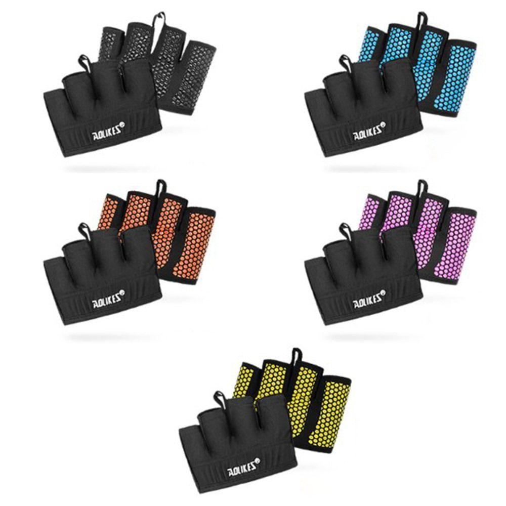 Silicone Half Finger Gloves Four Fingers Fitness Sport Gloves Palm Protector Exercise L чорний
Silicone Half Finger Gloves Four Fingers Fitness Sport Gloves Palm Protector Exercise L чорний