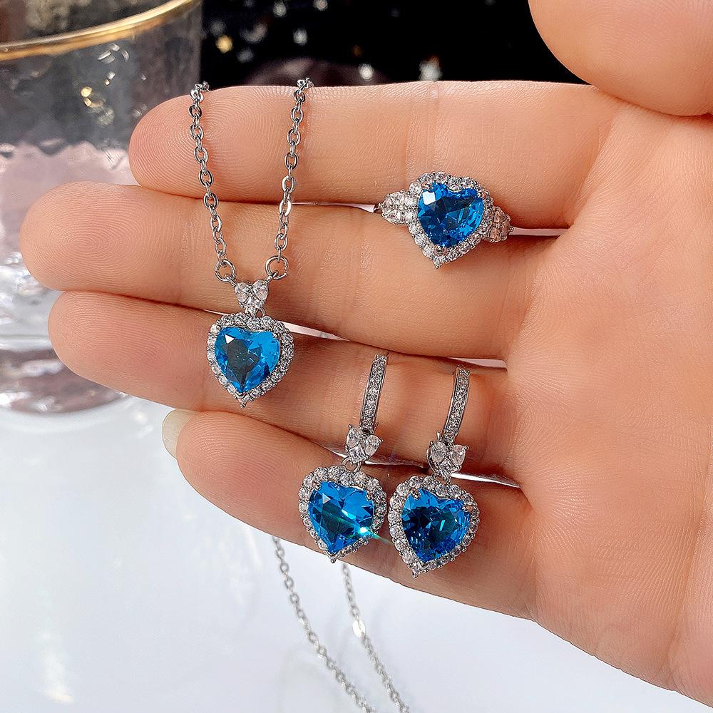3-piece Design with Dazzling Temperament, Geometric Luxury, Bride s Wedding Zircon Zircon Accessories, Vacation Zircon Set
3-piece Design with Dazzling Temperament, Geometric Luxury, Bride s Wedding Zircon Zircon Accessories, Vacation Zircon Set