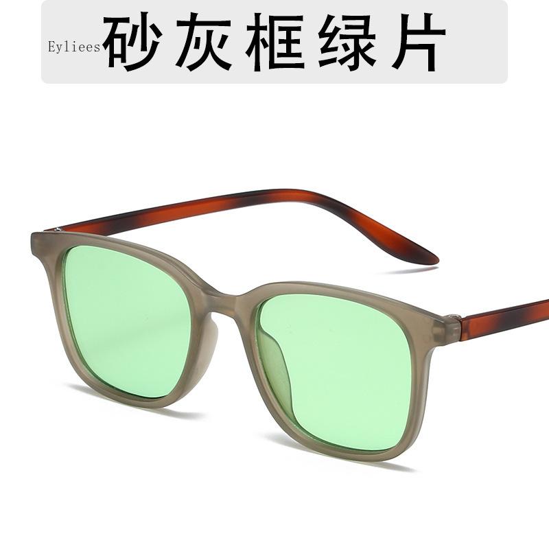Vintage Ultralight Cat Eye Sunglasses Unisex High Quality Gradient Color Goggle Sun Shades Men Women Luxury Square Eyewear
Vintage Ultralight Cat Eye Sunglasses Unisex High Quality Gradient Color Goggle Sun Shades Men Women Luxury Square Eyewear