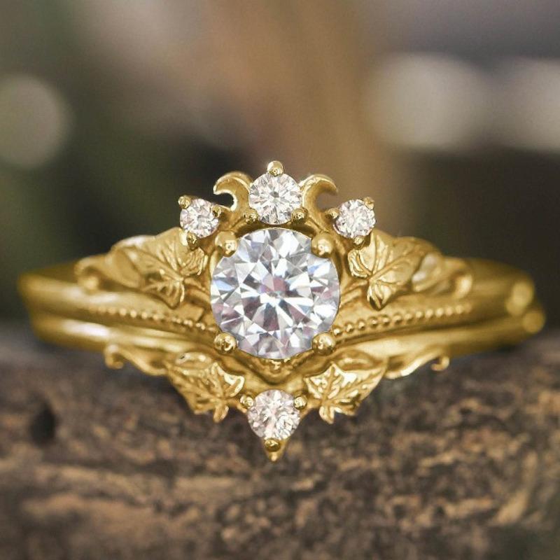 European and American fashion new flower crown shape white zircon inlaid personalized luxury women s ring 9&Gold-color белый
European and American fashion new flower crown shape white zircon inlaid personalized luxury women s ring 9&Gold-color белый