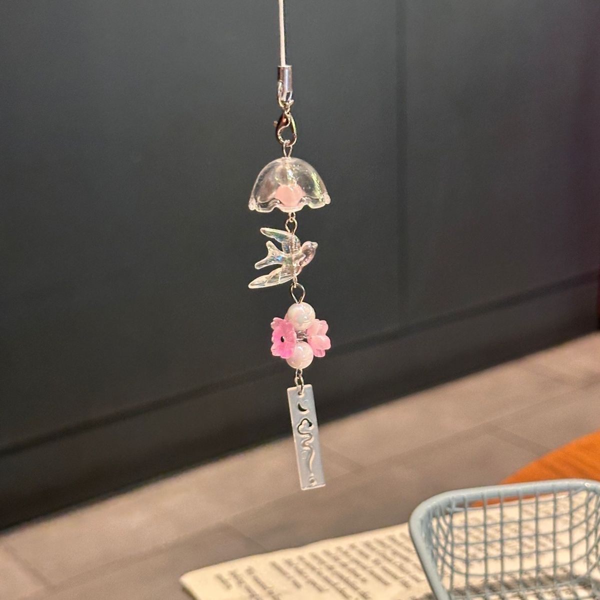 New Original Phone Pendant Cute Bird Charms Keychain For iP16 CCD Camera Airpods Earphones Ins Korea DIY Bead Case
New Original Phone Pendant Cute Bird Charms Keychain For iP16 CCD Camera Airpods Earphones Ins Korea DIY Bead Case