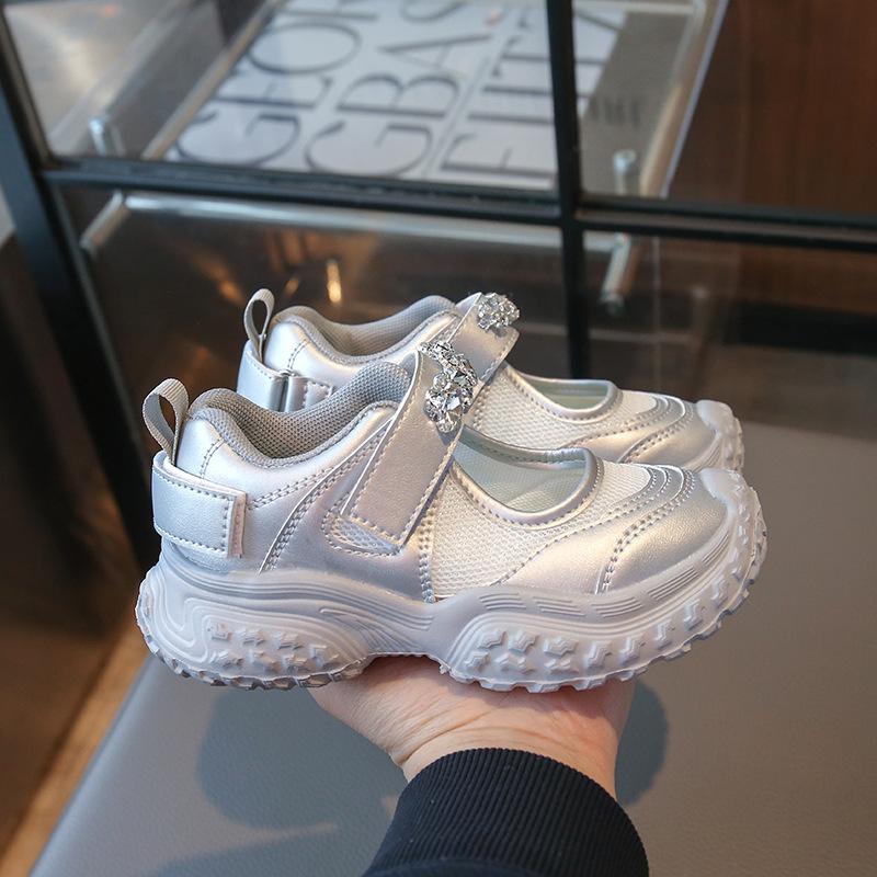 Children s casual shoes summer new girls running shoe fashion mesh shoe versatile hollow out single shoes anti slip kids shoes 36
Children s casual shoes summer new girls running shoe fashion mesh shoe versatile hollow out single shoes anti slip kids shoes 36
