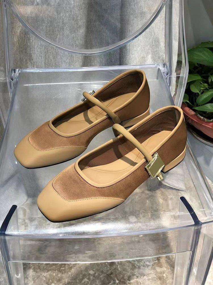 Real soft leather European station shoes cool splicing square head elastic cloth casual shoes 2025 autumn new low-heeled Mary Jane shoes 40
Real soft leather European station shoes cool splicing square head elastic cloth casual shoes 2025 autumn new low-heeled Mary Jane shoes 40