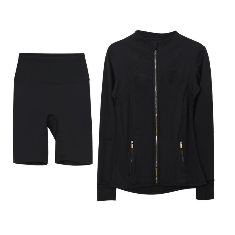 Lulu Gold-Trim Jacket & Elastic 5-Point Shorts Yoga Set L
Lulu Gold-Trim Jacket & Elastic 5-Point Shorts Yoga Set L