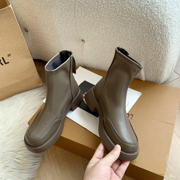 British style retro Martin boots women s autumn and winter 2025 new shoes short boots versatile casual thick-soled elastic thin boots 40
British style retro Martin boots women s autumn and winter 2025 new shoes short boots versatile casual thick-soled elastic thin boots 40