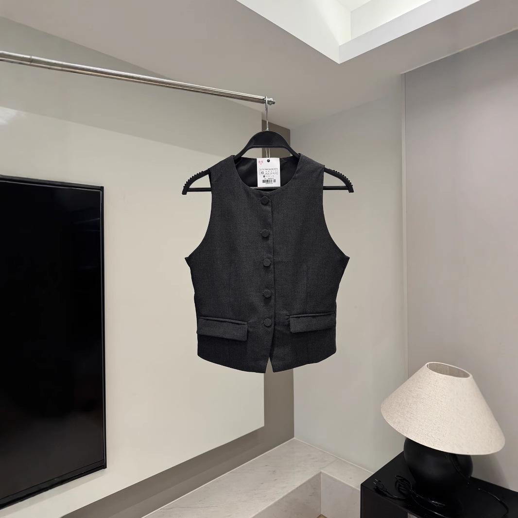 2025 Spring/Summer Slim Fit Women s Sleeveless Vest with Waist-Cinching and Pocket Decoration. Large
2025 Spring/Summer Slim Fit Women s Sleeveless Vest with Waist-Cinching and Pocket Decoration. Large