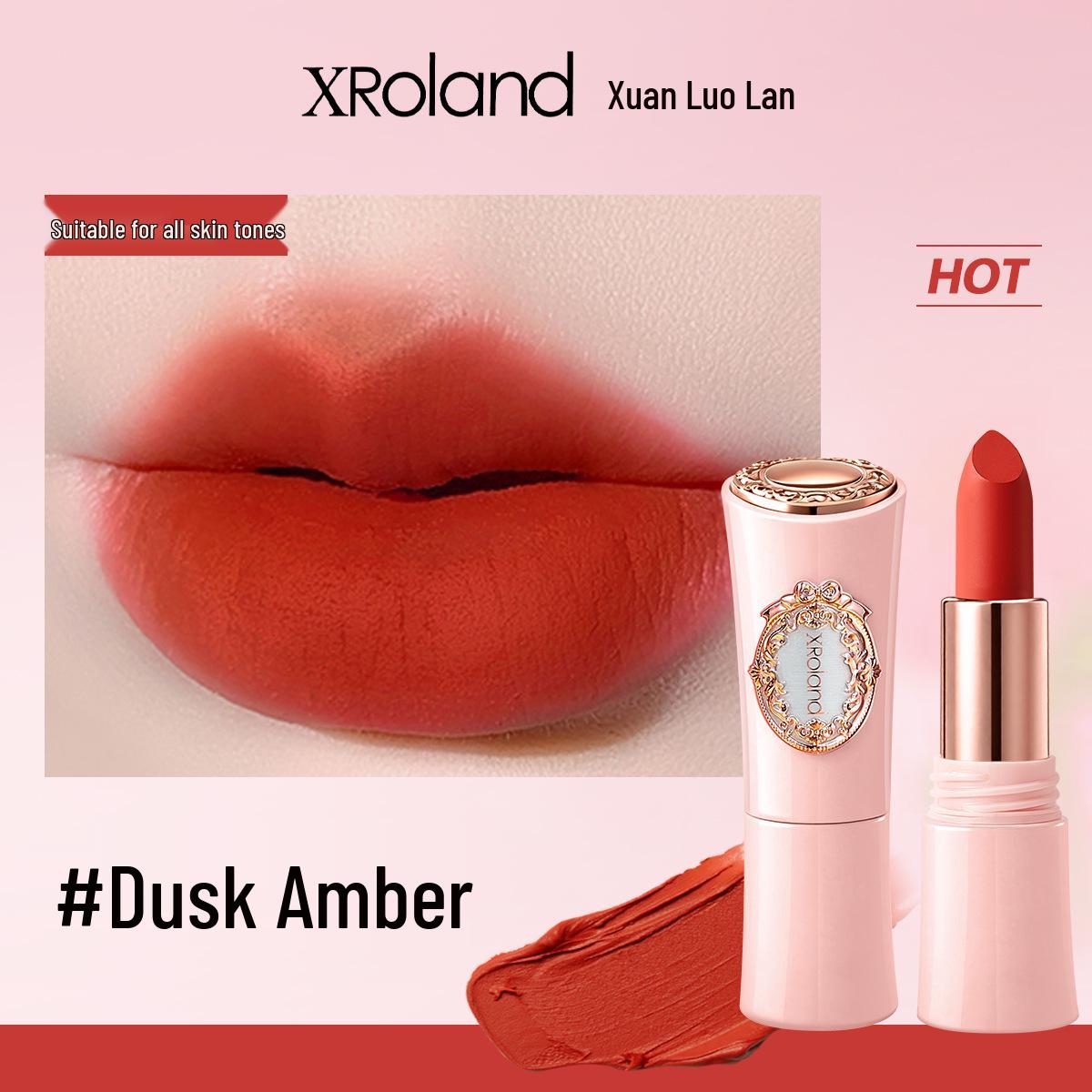 XROLAND Xuan Luolan Luxury Imperial Soft Matte Lipstick: No Transfer, No Fading, No Drying. 3.8g
XROLAND Xuan Luolan Luxury Imperial Soft Matte Lipstick: No Transfer, No Fading, No Drying. 3.8g